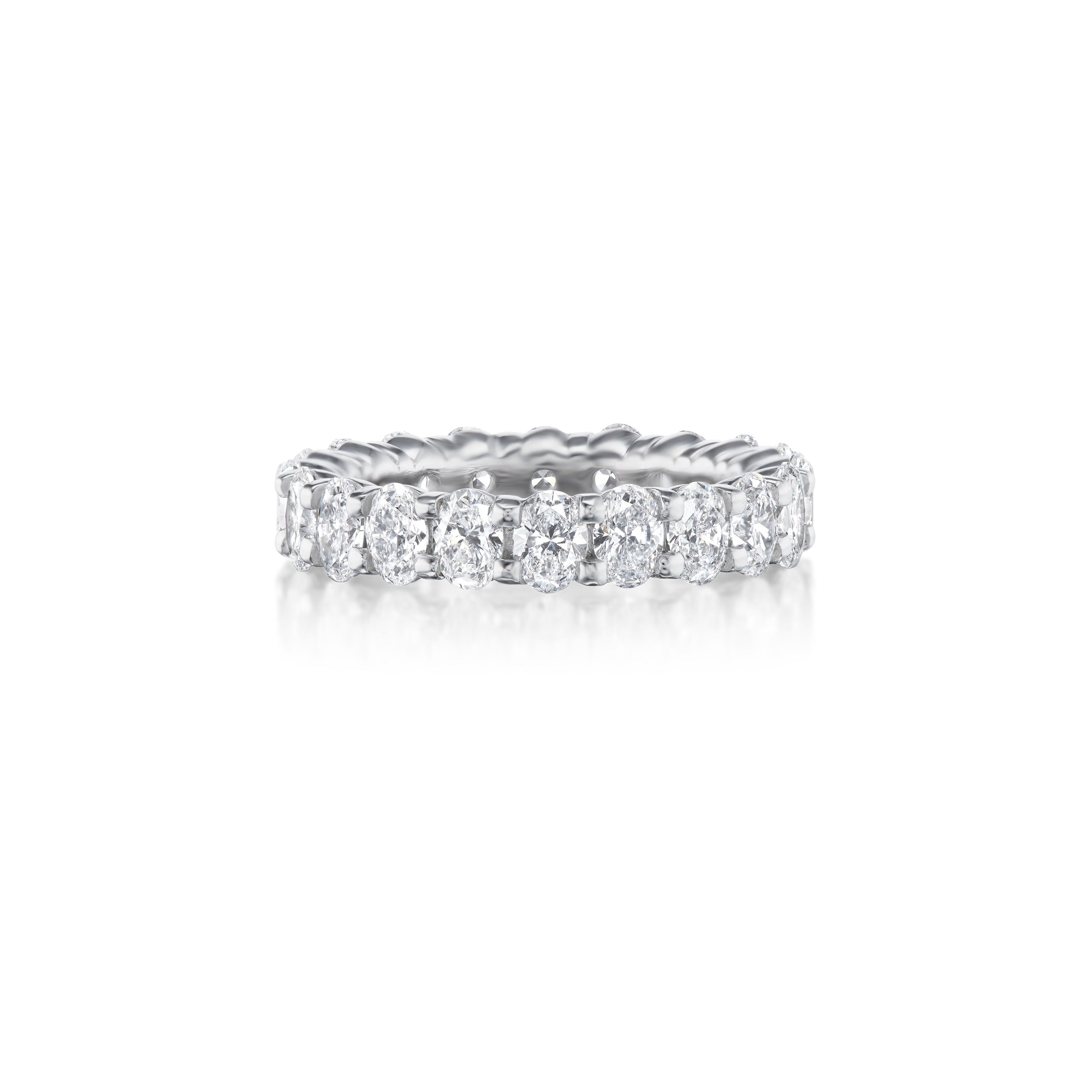 Shared Prong Oval Shape Diamond Eternity Band